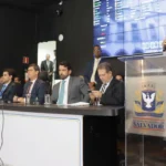 Câmara de Salvador analisa projeto que obriga supermercados a oferecer assentos para públicos prioritários