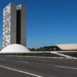 Congresso retoma atividades com isenção do IR, cassações e taxação das apostas entre prioridades