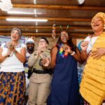 Teatro da PM leva pré-carnaval a lares de idosos em ação de acolhimento e valorização da vida