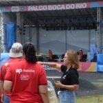 Carnaval 2026: MPBA vistoria palcos instalados para Carnaval nos bairros de Itapuã e Boca do RioInspeção constata que camarote acessível de Cajazeiras permanece sem luz
