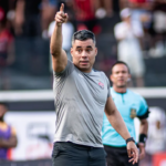 Jair Ventura destaca evolução do Vitória após garantir vice-liderança