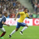 Rivalidade centenária: Brasil e França travam duelo equilibrado que atravessa gerações