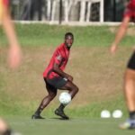 Athletico muda peças contra o Bahia: zagueiro vira desfalque e ataque ganha novidade