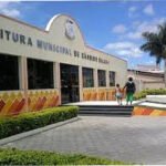 Em Cândido Sales, neste sábado (14), governador Jerônimo Rodrigues e ministro Rui Costa inauguram colégio de tempo integral e autorizam construção de moradias