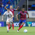 Erick aponta queda de rendimento do Bahia no segundo tempo do Ba-Vi