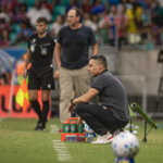 Jair Ventura avalia empate no Ba-Vi e elogia elenco do Vitória