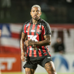 Marinho tem lesão confirmada e desfalca o Vitória nas próximas partidas