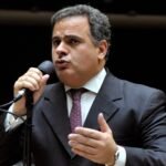 Escândalo: Deputado acusado de ‘funcionárias fantasmas’ devolve R$ 1,4 milhão e escapa de ação penal