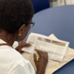 Educação interrompida no Brasil: milhões ainda não sabem ler ou escrever e universidades se mobilizam para enfrentar o desafio