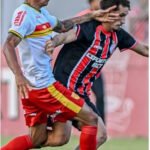 BRIGA NO TOPO: Juazeirense vence mais uma e cola no CSA na liderança da Série D