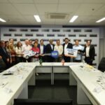 Governo entrega ambulância, veículo administrativo e equipamentos para fortalecer a saúde em Canudos