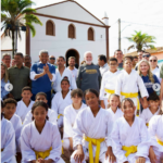 Governador Jerônimo Rodrigues entrega ambulância, ônibus escolar e autoriza sistema de abastecimento de água em Carinhanha nesta terça-feira (21)