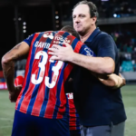 Bahia recorre ao STJD e tenta liberar punidos para duelo contra o Flamengo