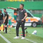 Jair Ventura vê “boa resposta” do Vitória após empate fora de casa