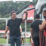 Fábio Mota dispara contra arbitragem após derrota do Vitória