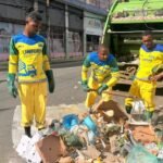 FORÇA-TAREFA NAS RUAS: Salvador reage à paralisação e mobiliza equipes para conter o lixo