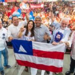 Jeronimo demostra força em Feira de Santana e reúne mais de 20 prefeitos no território