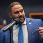Deputado é preso em operação da Polícia Federal que investiga fraudes na educação do RJ