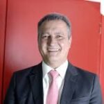 Rui Costa confronta ACM Neto com promessas não cumpridas e ironiza: “meio perdido”