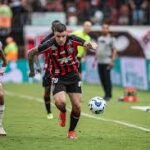 Desafio no Maracanã: Vitória encara o Fluminense de olho em subir na tabela