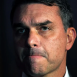 Flávio Bolsonaro intensifica agendas com empresários após crise envolvendo Daniel Vorcaro