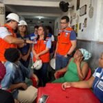 Vice-prefeita acompanha atendimento a famílias após desabamento de imóvel irregular em Pirajá