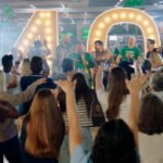 Havan convida o Brasil para celebrar 40 anos de história ao som de Nattan e Manu Bahtidão