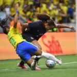 Brasil perde para os EUA em Fortaleza diante de público recorde
