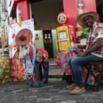 Tradição, irreverência e forró: Carroçada da Saúde toma as ruas de Salvador e entra na programação oficial do São João da PREFS