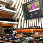 “Pacotão aprovado às pressas: ALBA libera LDO de 2027 e mais 37 projetos antes do recesso”