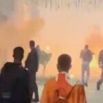 VÍDEO FORTE: homem é atingido no rosto por rojão durante guerra de espadas em Salvador