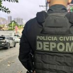 Operação da Polícia Civil prende suspeitos de extorquir vítimas por aplicativos de relacionamento em Salvador