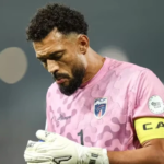 Regra no Chile impede goleiro Vozinha de usar apelido na camisa