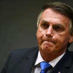 Exército entrega armas de Bolsonaro à Polícia Federal