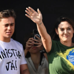 Nikolas nega envolvimento em vídeo de Michelle contra Flávio Bolsonaro