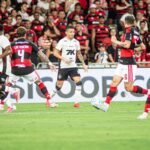 Vitória é dominado pelo Flamengo no Maracanã e perde por 2 a 0