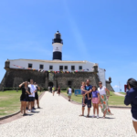 Brasil registra alta de 46% no turismo internacional e se destaca após pandemia