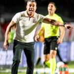 Jair Ventura completa um ano no comando do Vitória e consolida trabalho no Rubro-Negro
