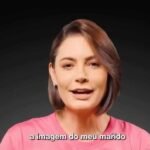 Michelle esconde rosto de Bolsonaro após veto à propaganda eleitoral