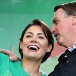 Justiça volta atrás e libera propaganda de Michelle com imagem de Bolsonaro