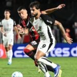 Vitória arranca empate contra o Corinthians em SP e respira na tabela do Brasileirão